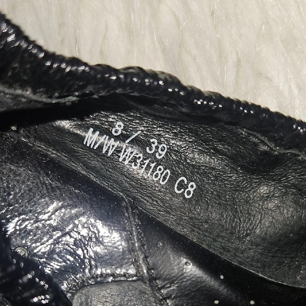 Women's Patent Black Mary Jane Flats with Strap - Picture 4 of 11